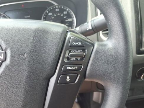 Used 2022 Nissan Frontier SV w/ Technology Package AWD/4WD image 23