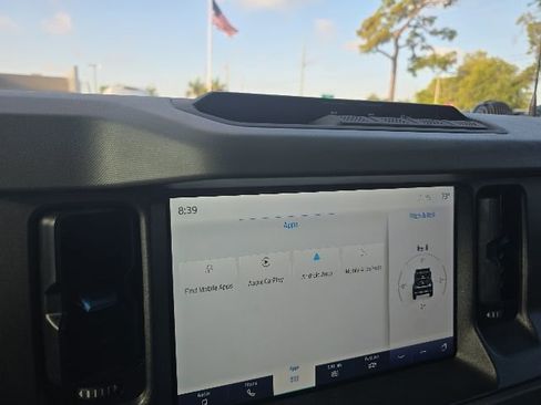 Used 2024 Ford Bronco Black Diamond AWD/4WD image 11