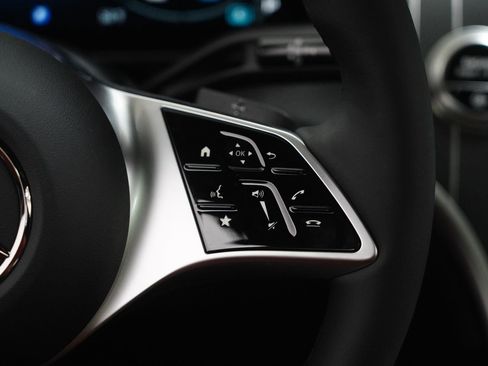 New 2026 Mercedes-Benz GLC 300 GLC 300 image 21