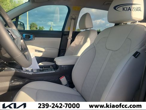 New 2026 Kia Sorento EX FWD image 25