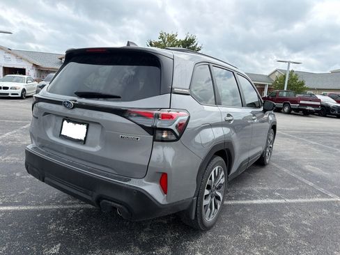 Certified 2025 Subaru Forester Touring AWD/4WD image 10