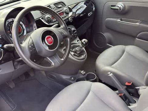 Used 2015 FIAT 500 Pop image 24
