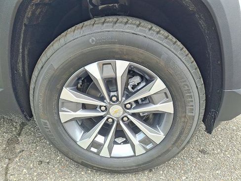 Used 2026 Chevrolet Equinox LT w/ Convenience Package II AWD/4WD image 5