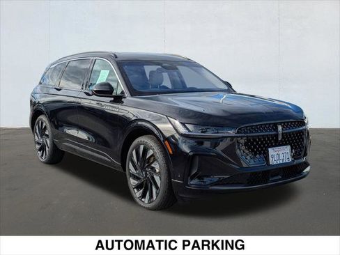 Used 2024 Lincoln Nautilus Black Label w/ Jet Appearance Package (87T) AWD/4WD image 7