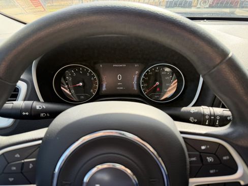 Used 2018 Jeep Compass Sport w/ Tech Group image 30