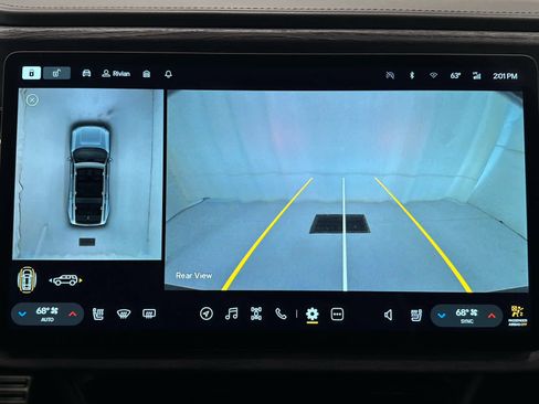 Used 2023 Rivian R1S Adventure image 36