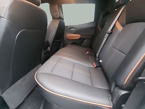 Used 2023 GMC Canyon AT4 AWD/4WD image 17