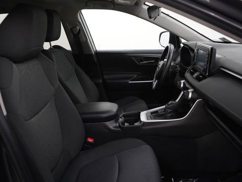Used 2020 Toyota RAV4 XLE w/ XLE Grade Weather Package image 11