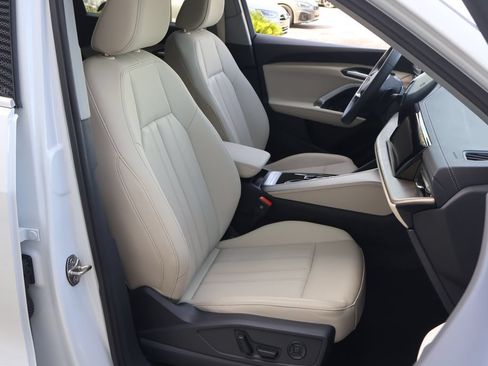 Used 2025 Audi Q5 Premium w/ Convenience Package AWD/4WD image 19