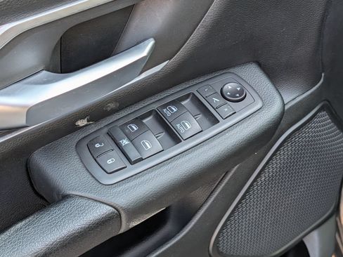 Used 2021 RAM 1500 Big Horn AWD/4WD image 18