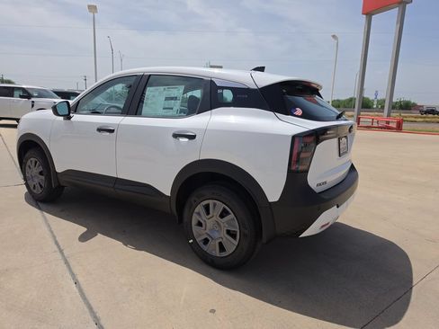 New 2026 Nissan Kicks S FWD image 4