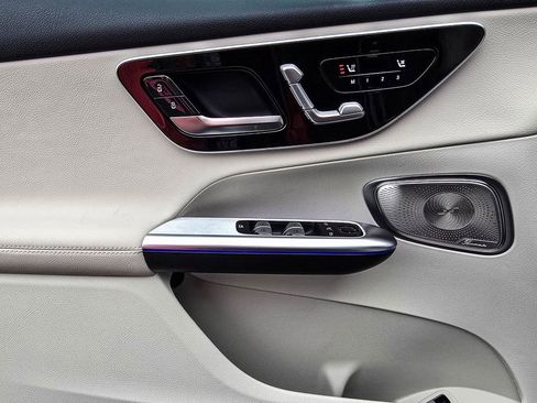 New 2026 Mercedes-Benz GLC 300 4MATIC image 11