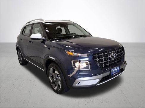 New 2026 Hyundai Venue SEL image 4
