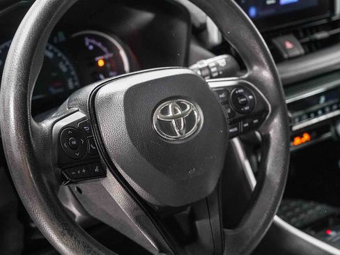 Certified 2023 Toyota RAV4 XLE FWD image 21