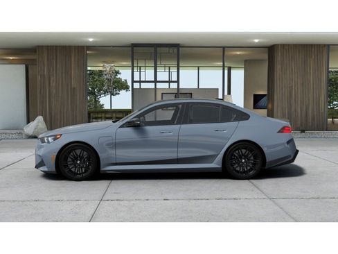New 2026 BMW M5 w/ Carbon Package image 4