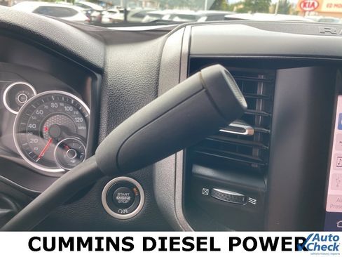 Used 2024 RAM 2500 Tradesman w/ Chrome Appearance Group image 29