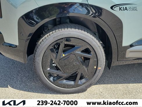 New 2027 Kia Seltos X-Line SX AWD/4WD image 9