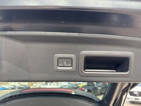 Used 2025 MAZDA CX-30 AWD 2.5 S w/ Preferred Package image 32