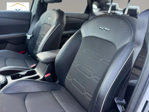 Used 2023 Kia Forte GT-Line w/ GT-Line Technology Package FWD image 12