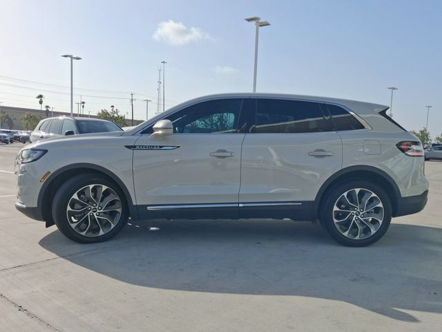 Used 2023 Lincoln Nautilus Reserve AWD/4WD image 4