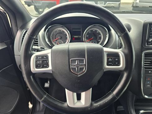 Used 2019 Dodge Grand Caravan GT FWD image 21