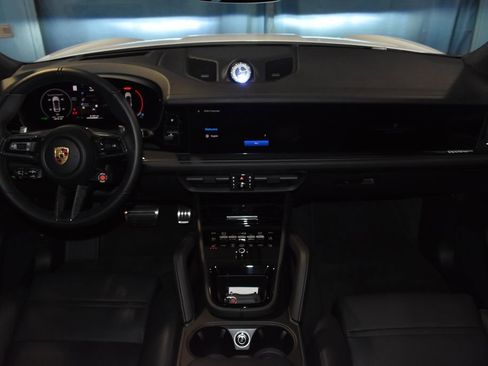 Certified 2024 Porsche Cayenne Turbo GT image 10