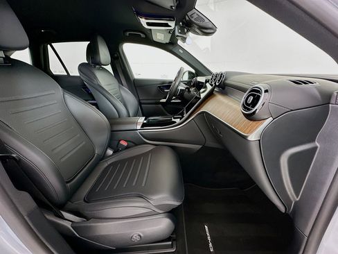 Certified 2025 Mercedes-Benz GLC 300 4MATIC image 29