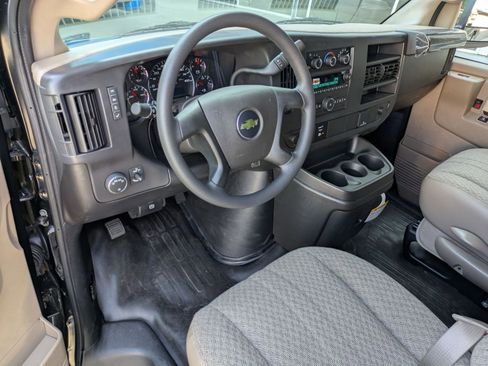 New 2026 Chevrolet Express 3500 RWD image 8