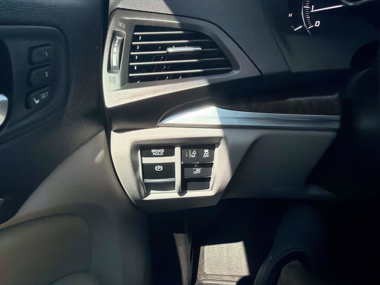 Used 2018 Acura MDX FWD image 33