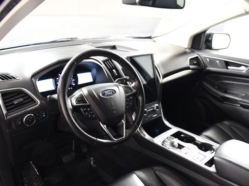 Used 2022 Ford Edge Titanium w/ Equipment Group 301A AWD/4WD image 12