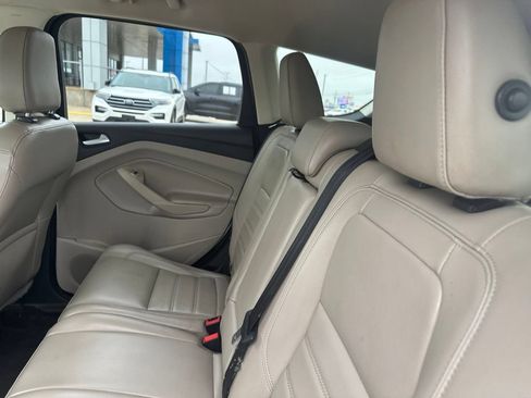 Used 2019 Ford Escape SEL FWD image 22