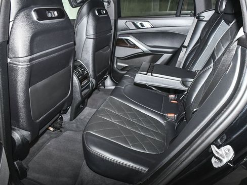 Used 2024 BMW X6 xDrive40i image 62