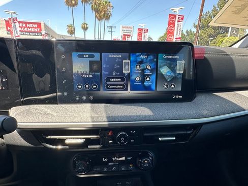 Used 2026 Nissan Kicks SV FWD image 26