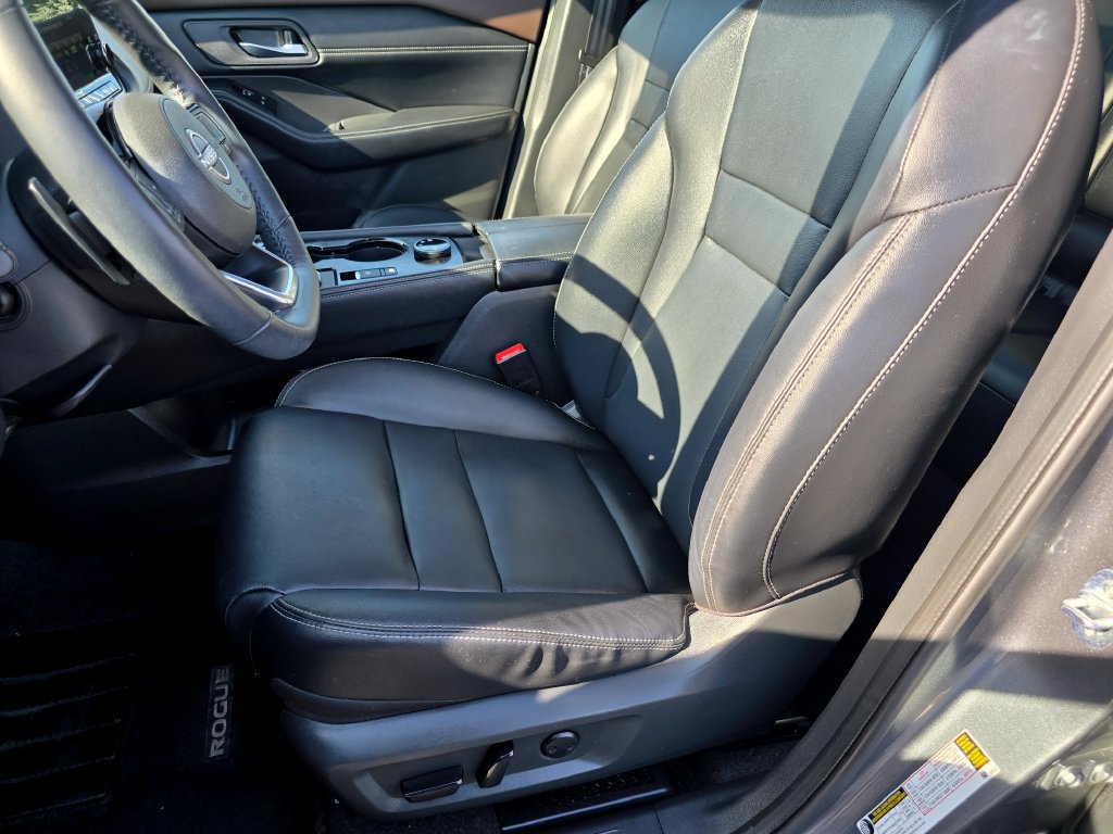 Used 2023 Nissan Rogue SL w/ SL Premium Package AWD/4WD image 17