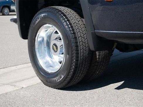 Used 2024 Chevrolet Silverado 3500 LT image 15