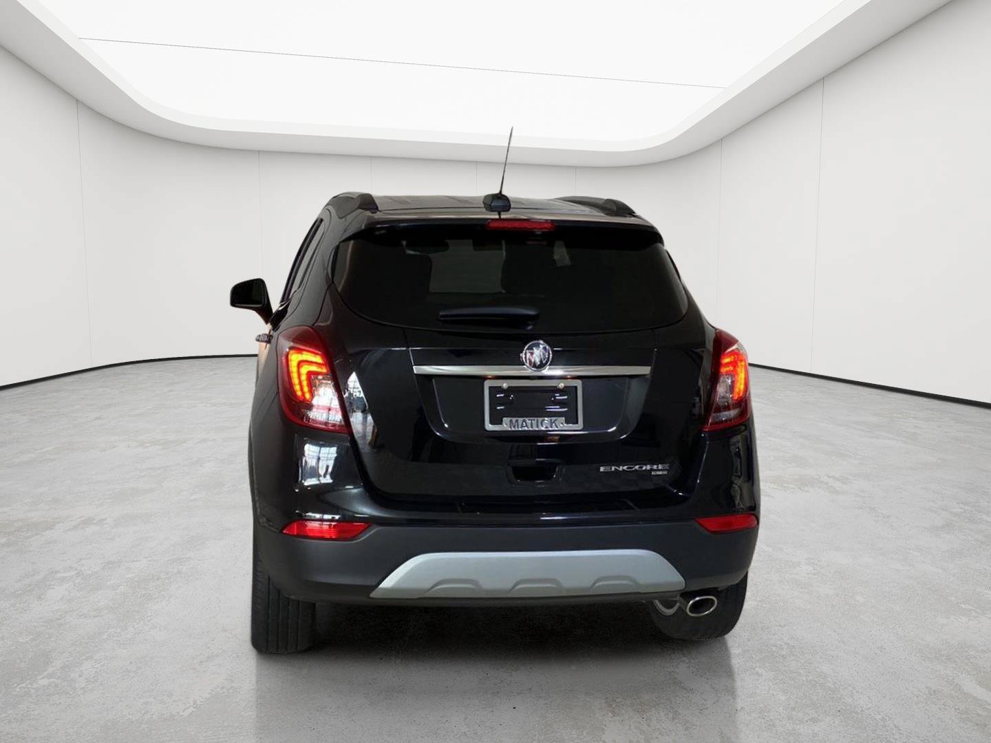 Used 2022 Buick Encore Preferred w/ Safety Package AWD/4WD image 5