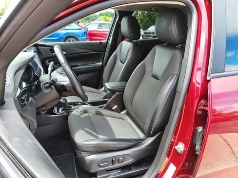 Used 2023 Buick Encore GX Preferred w/ Cold Weather Comfort Package FWD image 10