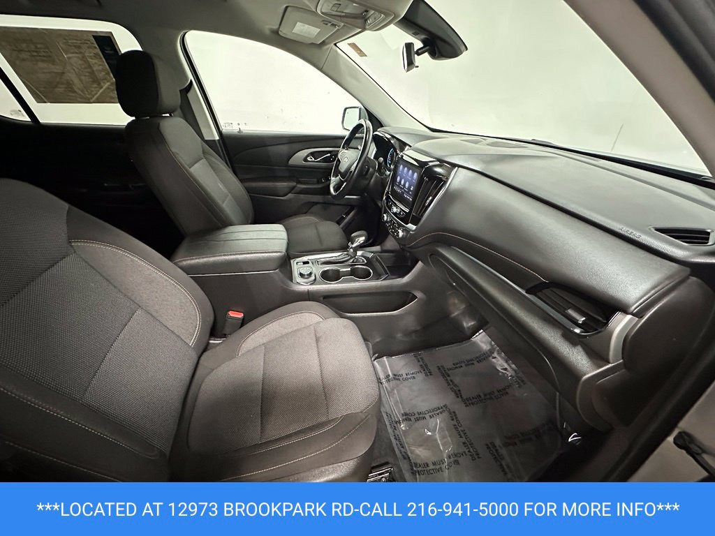 Used 2021 Chevrolet Traverse LT FWD image 28