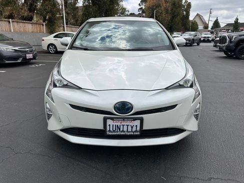 Used 2016 Toyota Prius Four Touring w/ Premium Convenience Package FWD image 6