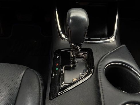 Used 2015 Toyota Avalon XLE Touring Sport Edition FWD image 27