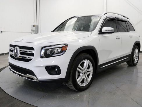 Used 2021 Mercedes-Benz GLB 250 4MATIC image 3