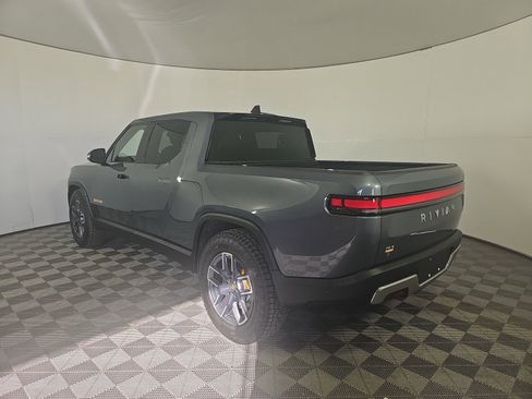 Used 2022 Rivian R1T Launch Edition image 3