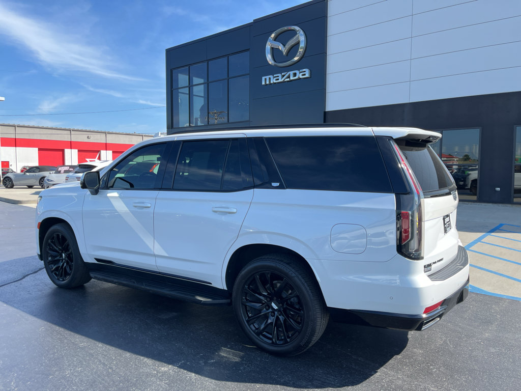 Used 2021 Cadillac Escalade Sport Platinum w/ LPO, ONYX Package AWD/4WD image 3