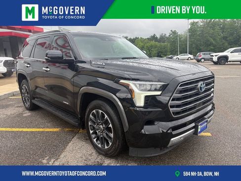 Used 2023 Toyota Sequoia Limited AWD/4WD image 11