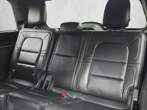 Used 2023 Lincoln Navigator Reserve image 21