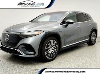 Used 2023 Mercedes-Benz EQS 580 4MATIC SUV w/ Exclusive Trim Package video 1