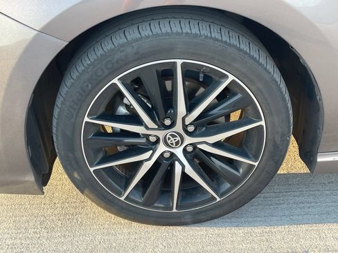 Used 2024 Toyota Camry SE AWD/4WD image 5
