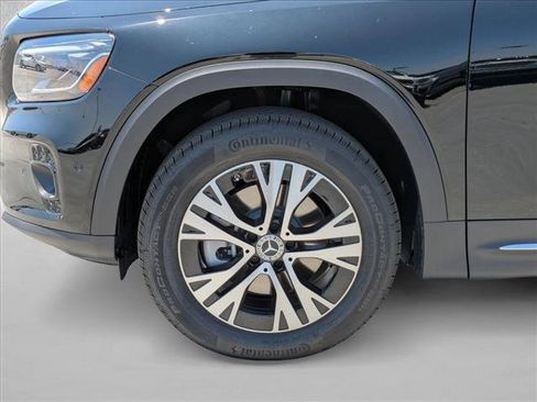 Used 2025 Mercedes-Benz GLB 250 image 10