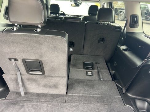 Used 2022 Jeep Grand Cherokee L Limited image 16