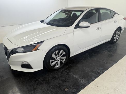 Used 2022 Nissan Altima 2.5 S image 12